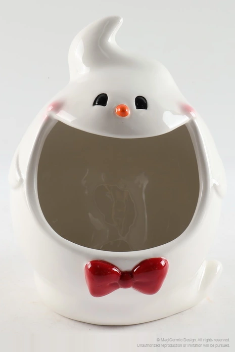 The Snowman Table collection, cropped original photograph of MCS25Q24K608