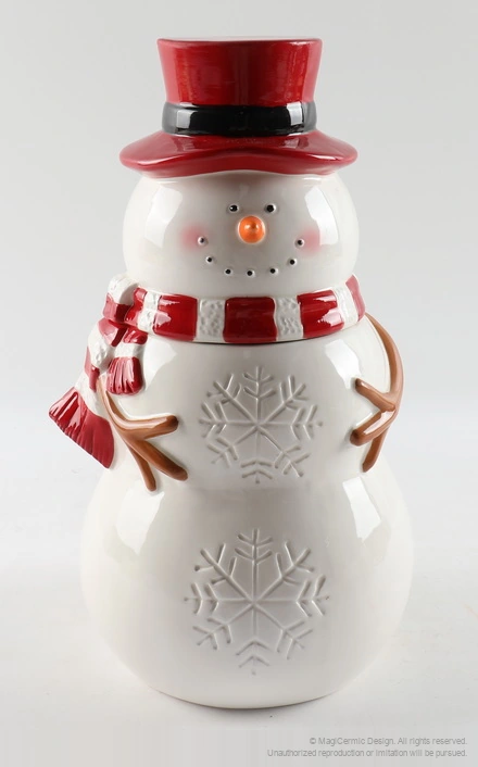 The Snowman Table collection, cropped original photograph of MCS25Q25K766