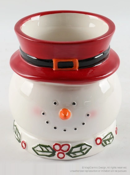 The Snowman Table collection, cropped original photograph of MCS25Q25K773-2