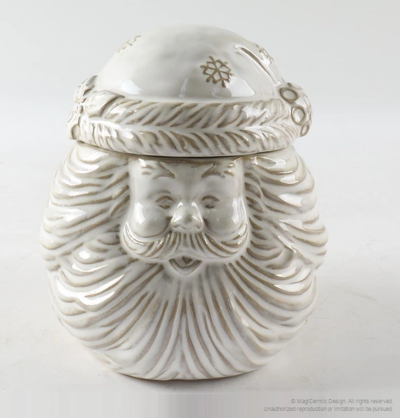 Santa, Sculpted in Winter White collection, cropped original photograph of MCS25Q25L505