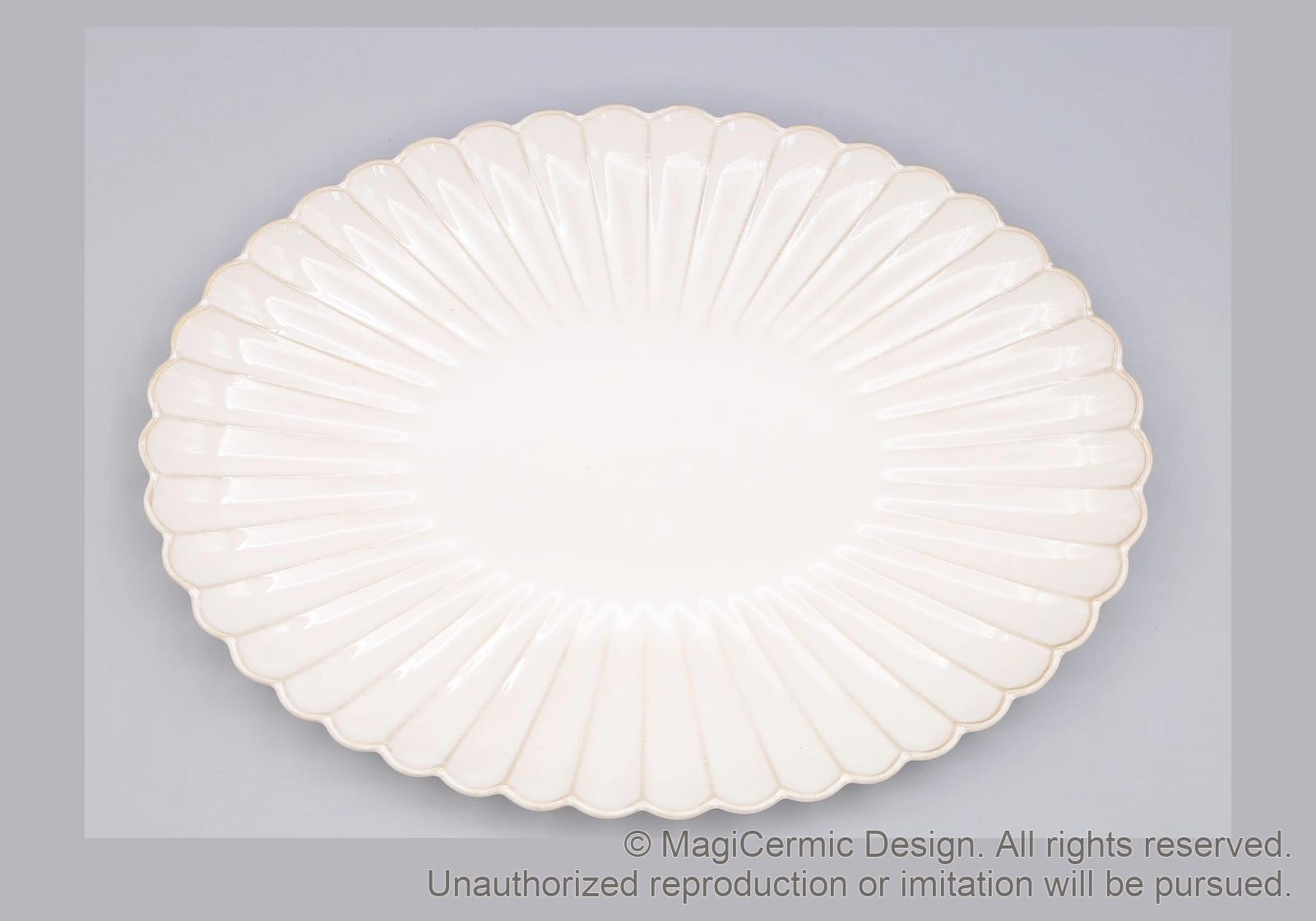 Original MGB product photograph: scalloped plate or platter, catalogue reference DZP5788