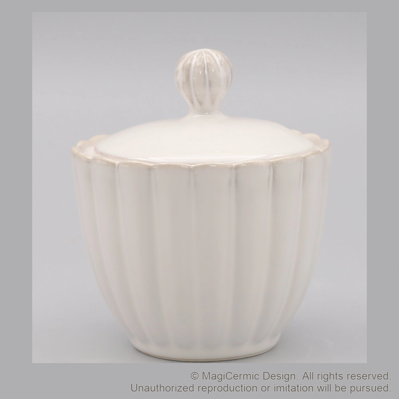 Original MGB product photograph: lidded fluted vessel, catalogue reference DZP5808