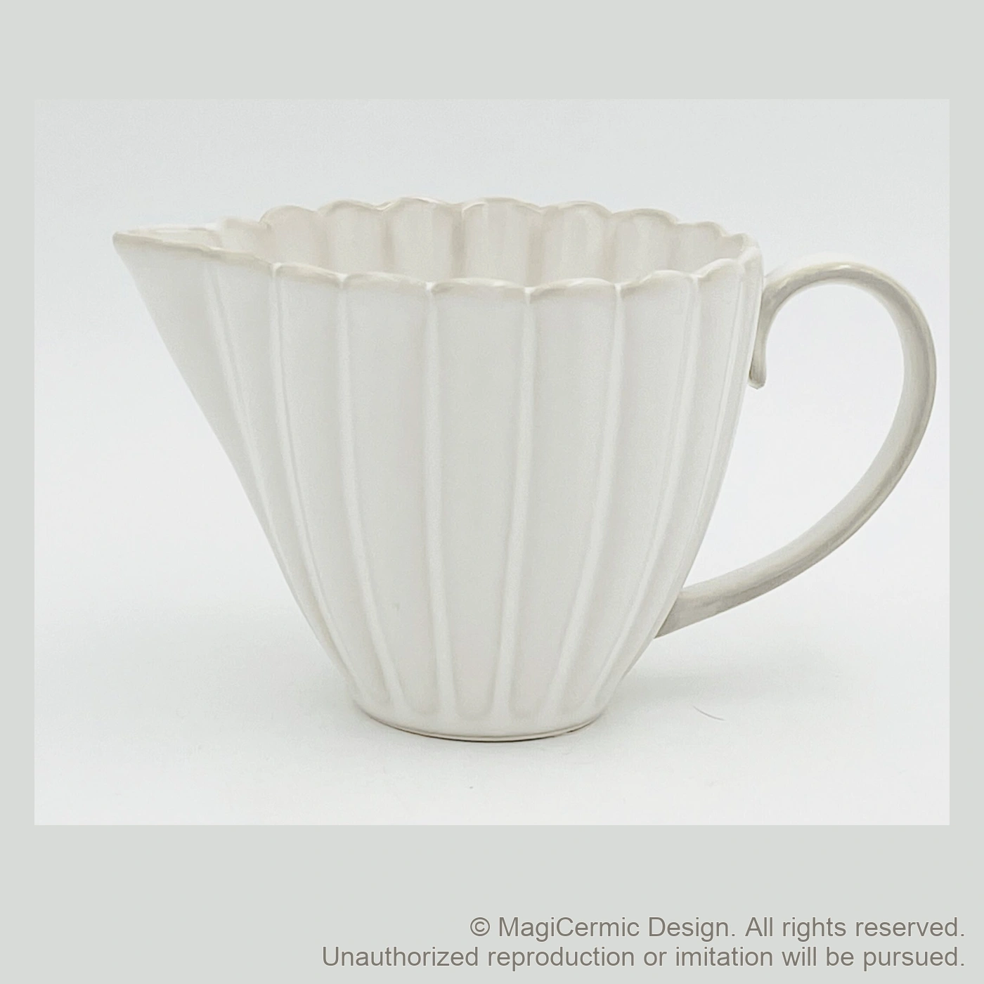 Original MGB product photograph: fluted cup or mug, catalogue reference DZP5809
