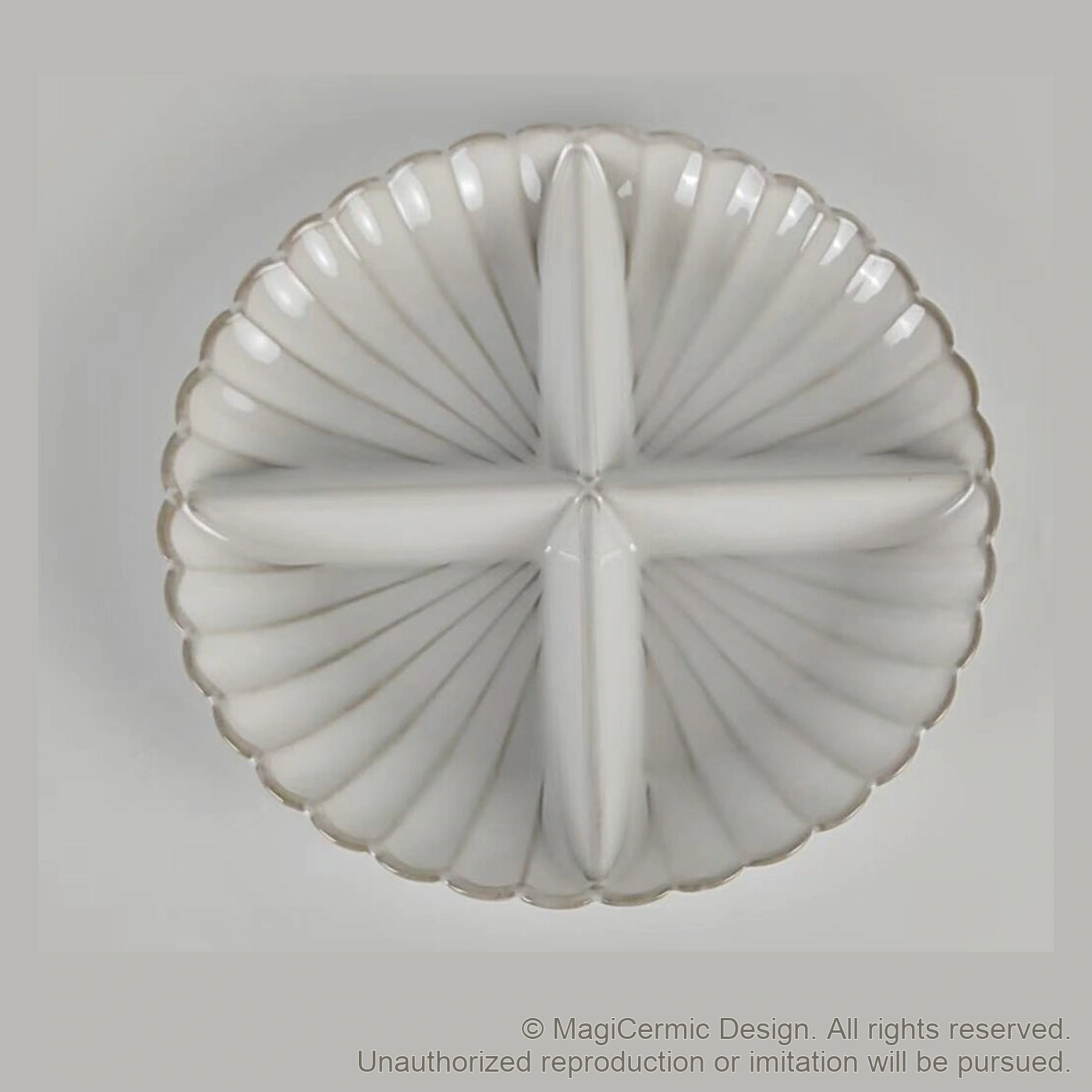 Original MGB product photograph: divided or ring-shaped dish, catalogue reference DZP7072